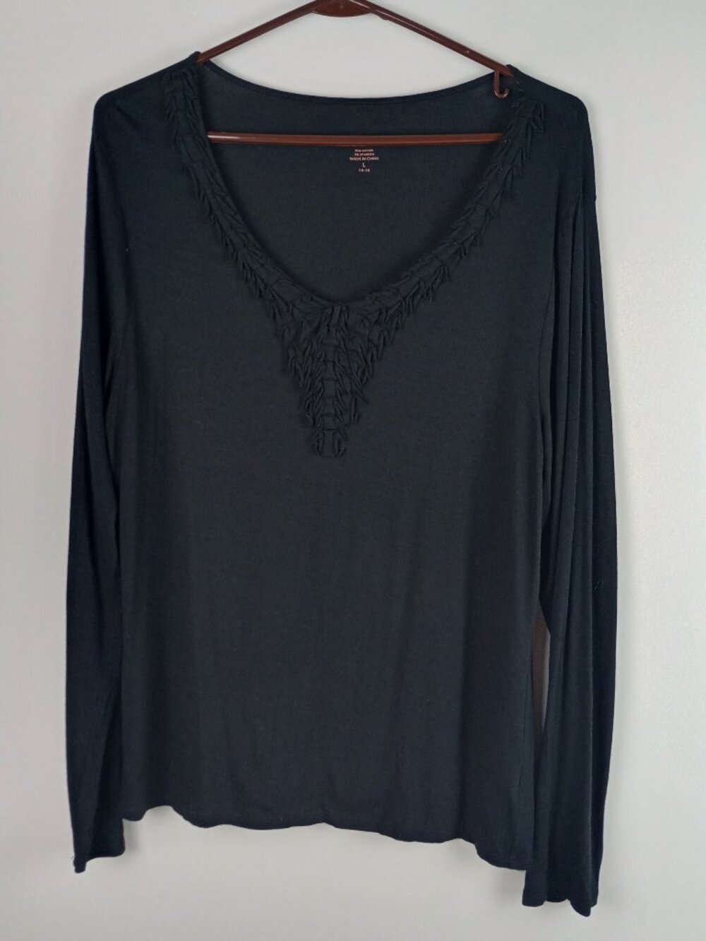 Coldwater Creek Womens L Black Ruffle Round Neckline Long Sleeve Shirt